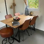 Schitterend 4 Persoons Tinyhouse Met Hottub Aan De Bossen In 4-16