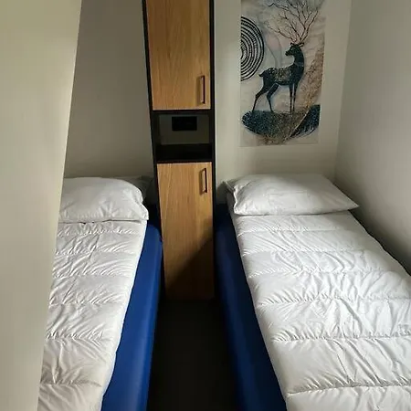 شاليه Schitterend 4 Persoons Tinyhouse Met Hottub Aan De Bossen In 4-16